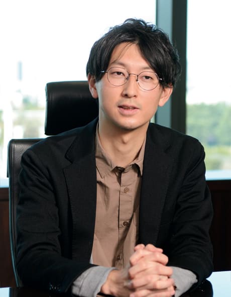 株式会社オークネット 財務経理部 左から、坂田 光大郎／矢野 達也